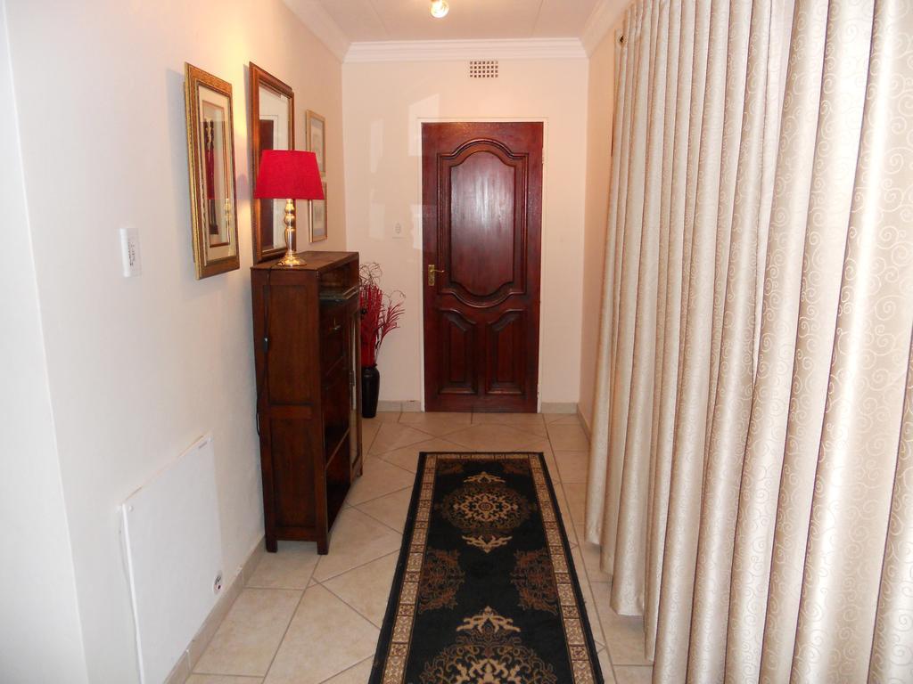 Magaliqua Guest House Noordheuwel Rum bild